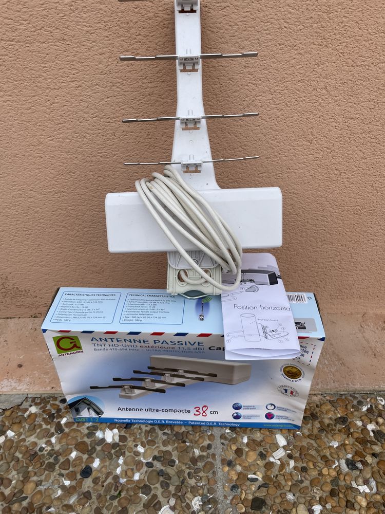 Amplificateur Antenne Câble 33dB Maxx.Online - 1GHz Canal Retour | Pour DVB-T2/C, Internet Câble
