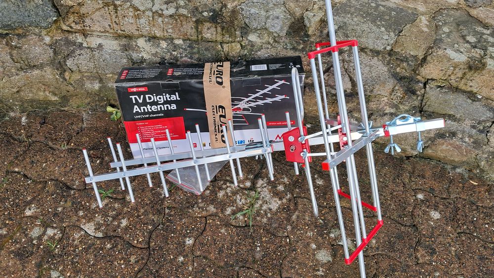 Antenne VHF 18 Ch�tillon-sur-Thouet (79)