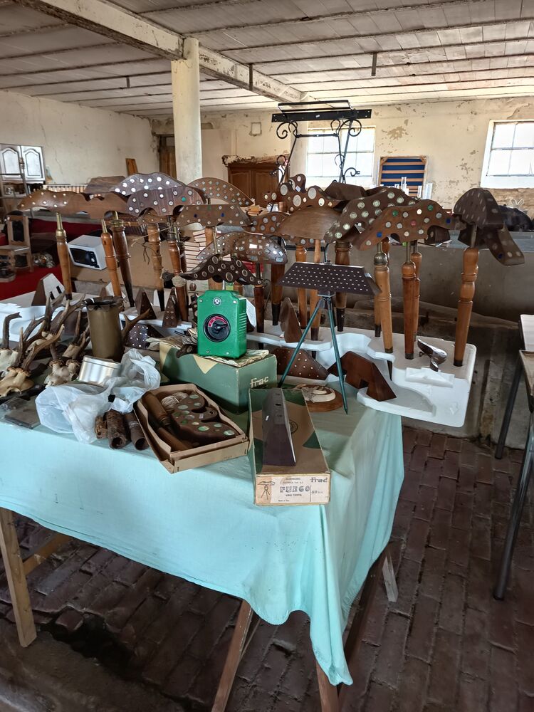 antiquit&eacute;s brocante et militaria 0 Igney (54)