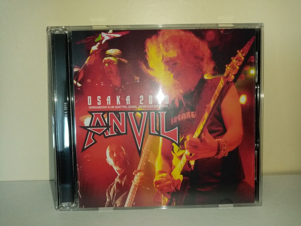 Anvil : Osaka 2010 - Live in concert (Japan 2CD) 30 Angers (49)