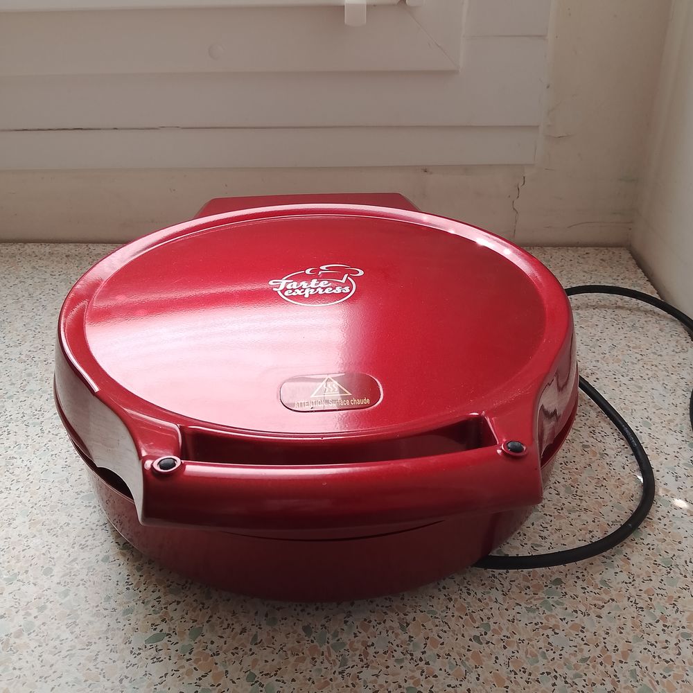 appareil �lectrique tarte express 4 en 1 + moules 35 Noisiel (77)