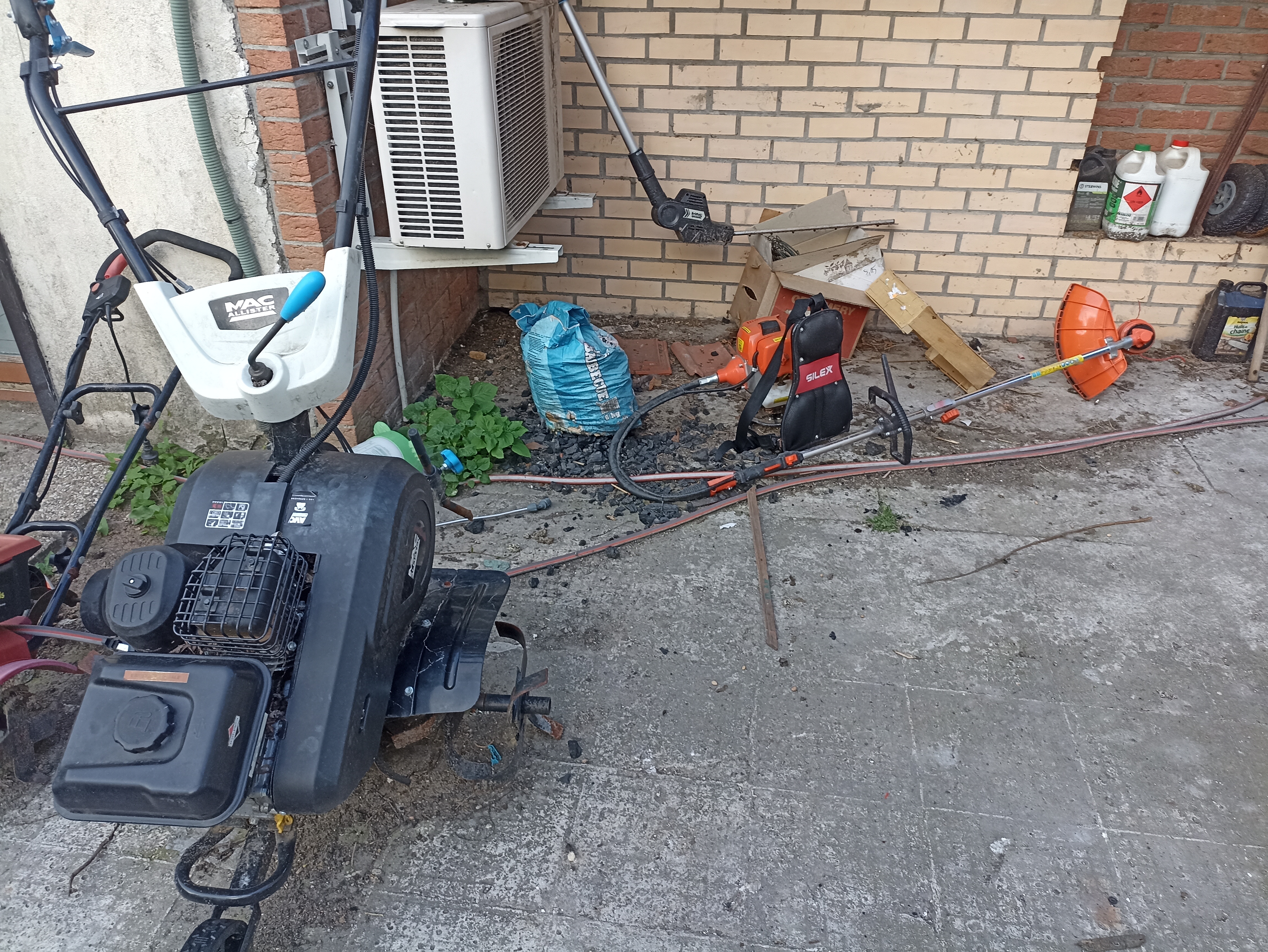 appareil jardin tr�s bon �tat 1debrouissalleur 1 motoculteur 600 Annequin (62)