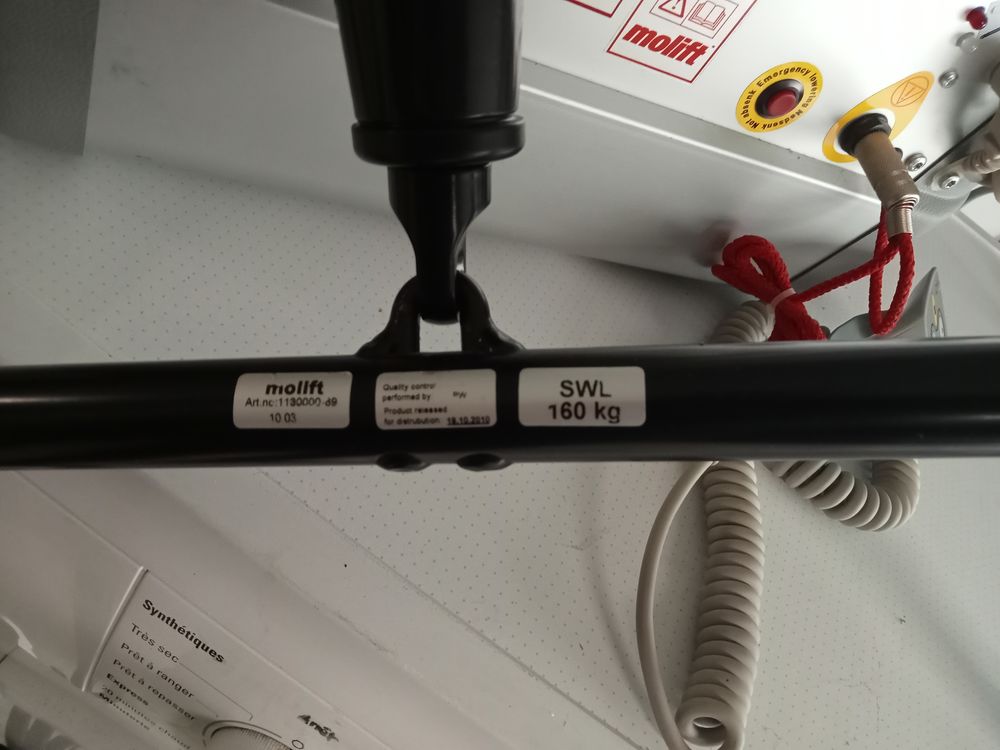 appareil m�dical de levage pour personne a mobilit� r�duite. 400 Domloup (35)