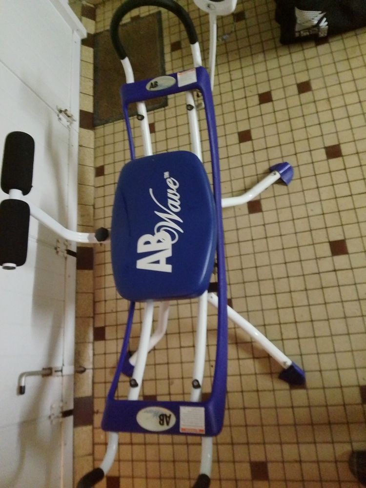 Appareil de Musculation 
Abdominal - marque AB WAVE 40 Cordemais (44)