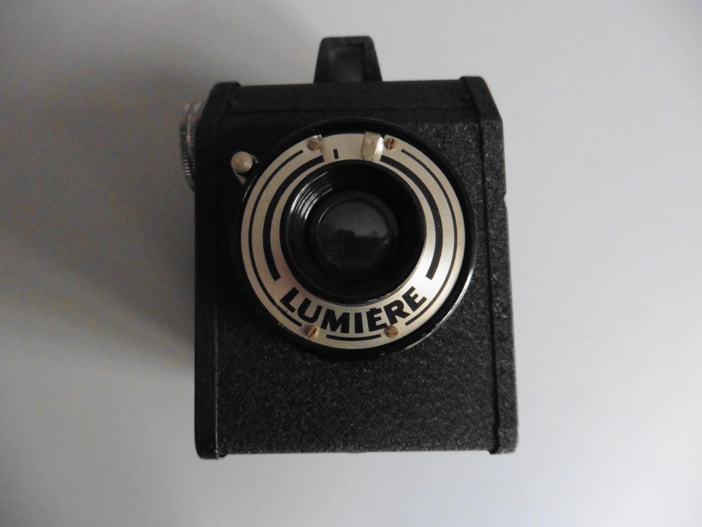 Appareil photo Ancien Box Lumi�re 30 Ablis (78)