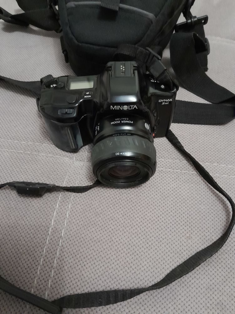 appareil photo ancien , 1 minolta Dinax complet 3xi
1 besel 90 Vienne (38)