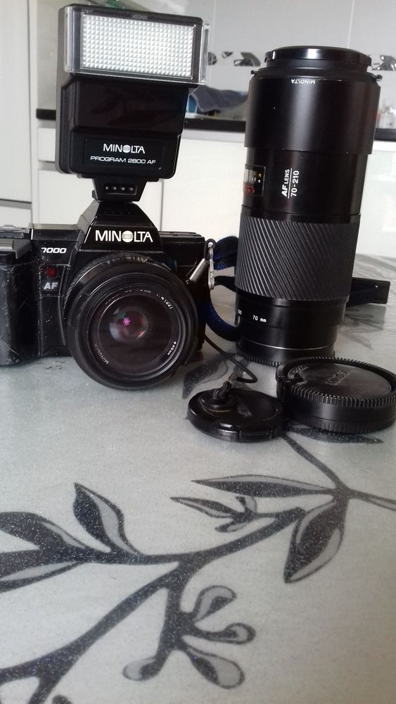 appareil photo argentique Minolta 50 Mont�limar (26)