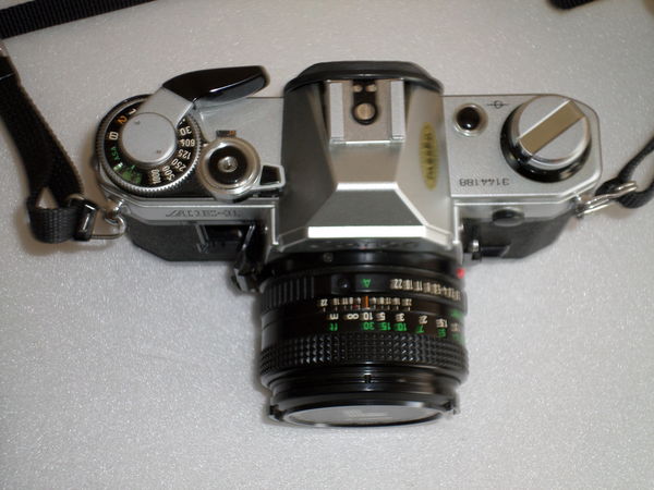 Appareil photo Canon argentique 105 Les Mazures (08)