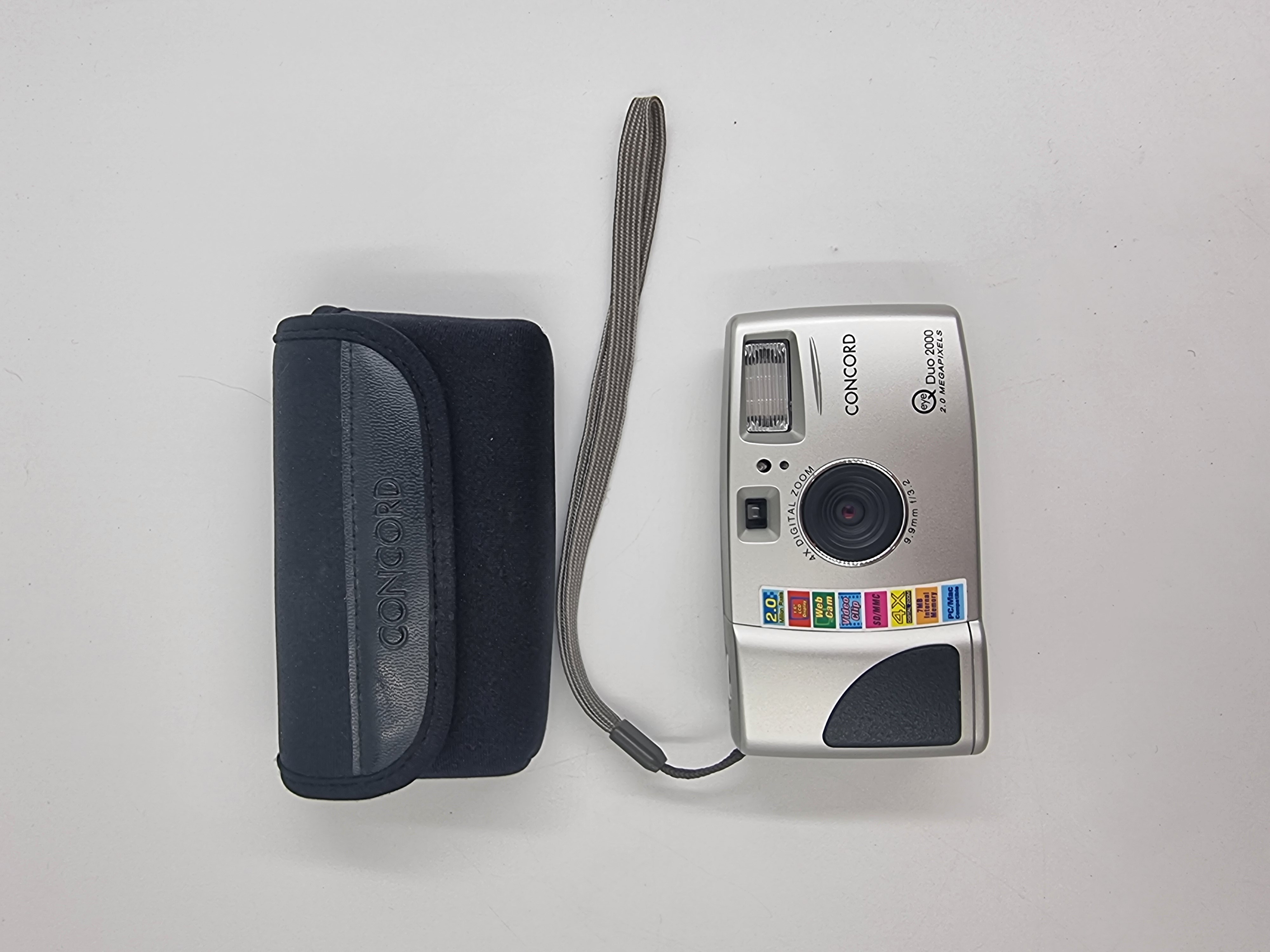 Appareil photo Concord Duo 2000 2.0 Megapixels avec sacoche 15 Vulbens (74)