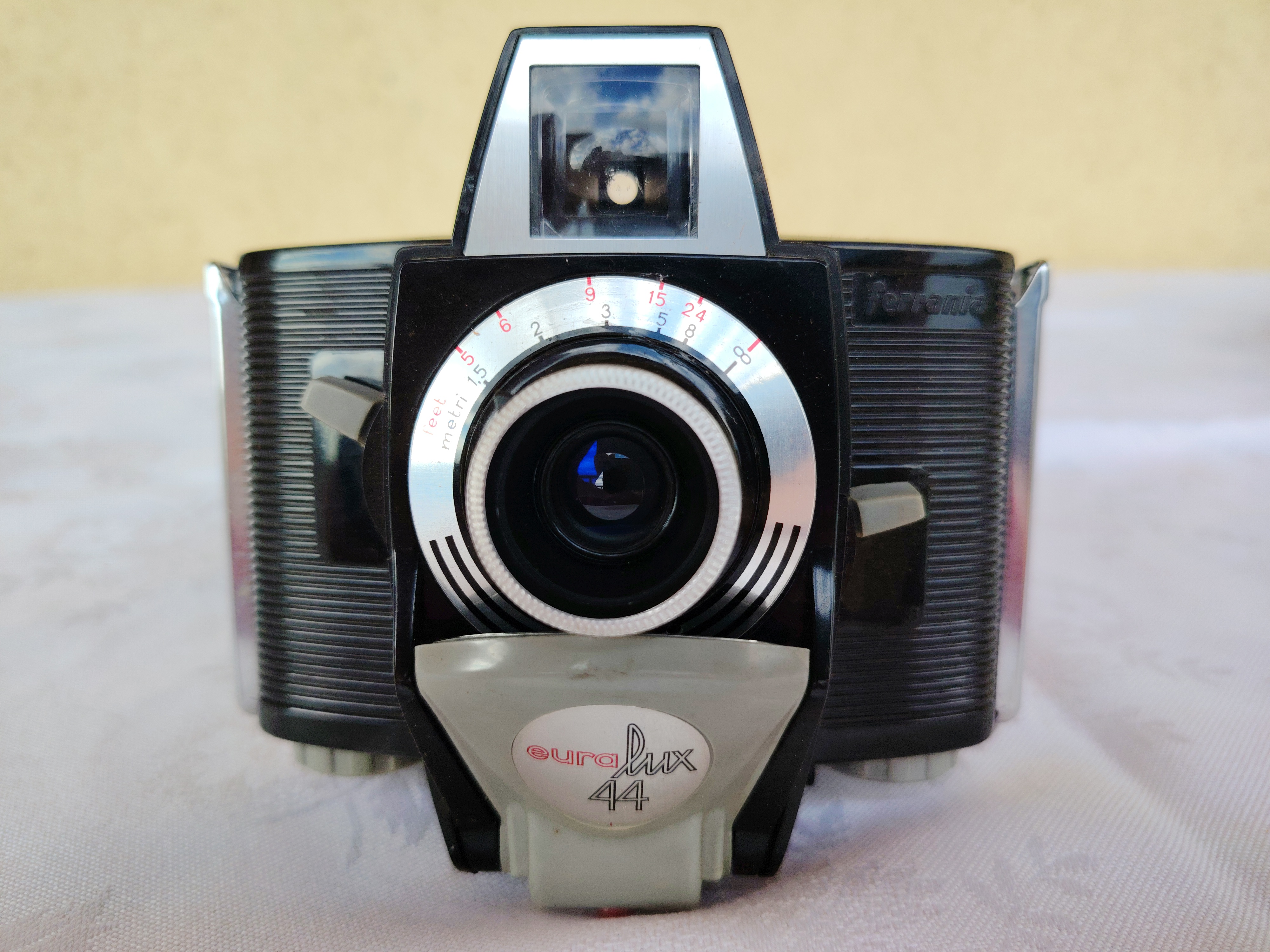 Appareil photo EURALUX 44
30 Salon-de-Provence (13)