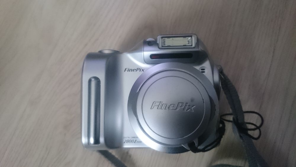 appareil photo Fuji FinePix 2800 Zoom	
20 Drancy (93)