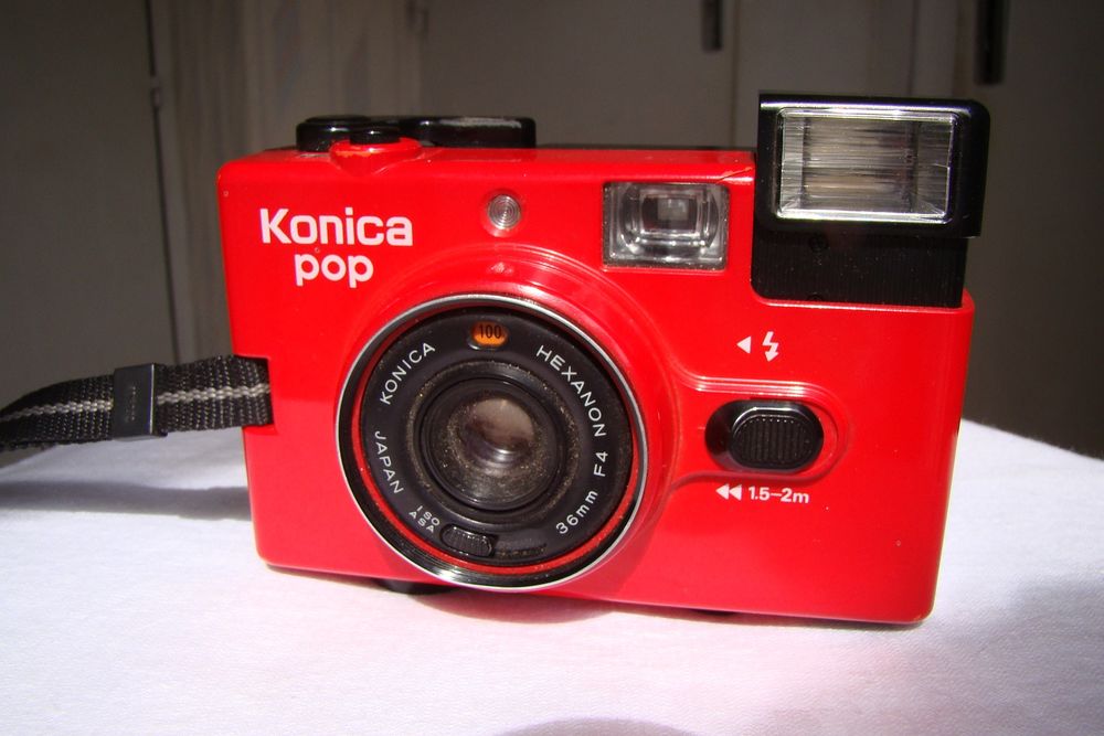 Appareil photo Konica Pop - vintage ann�es 1980
100 Gargenville (78)