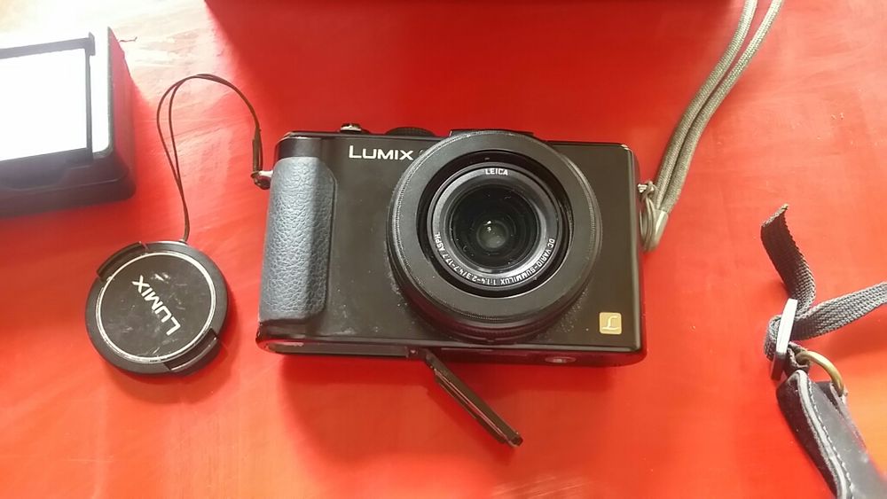 APPAREIL PHOTO LUMIX LX 7 NOIR 250 Paris (75)