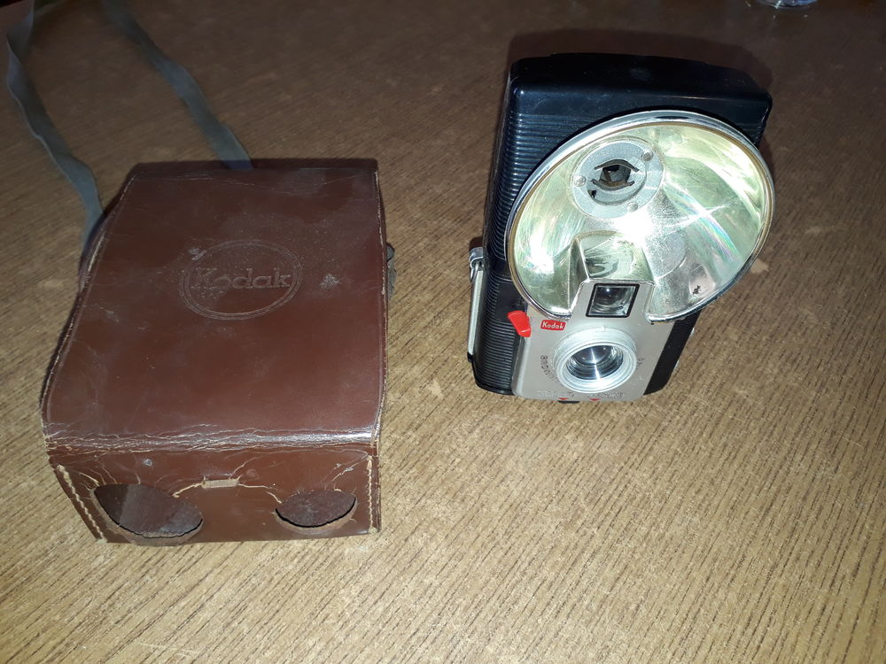 APPAREIL PHOTO DE MARQUE   KODAK   20 Varennes-Vauzelles (58)