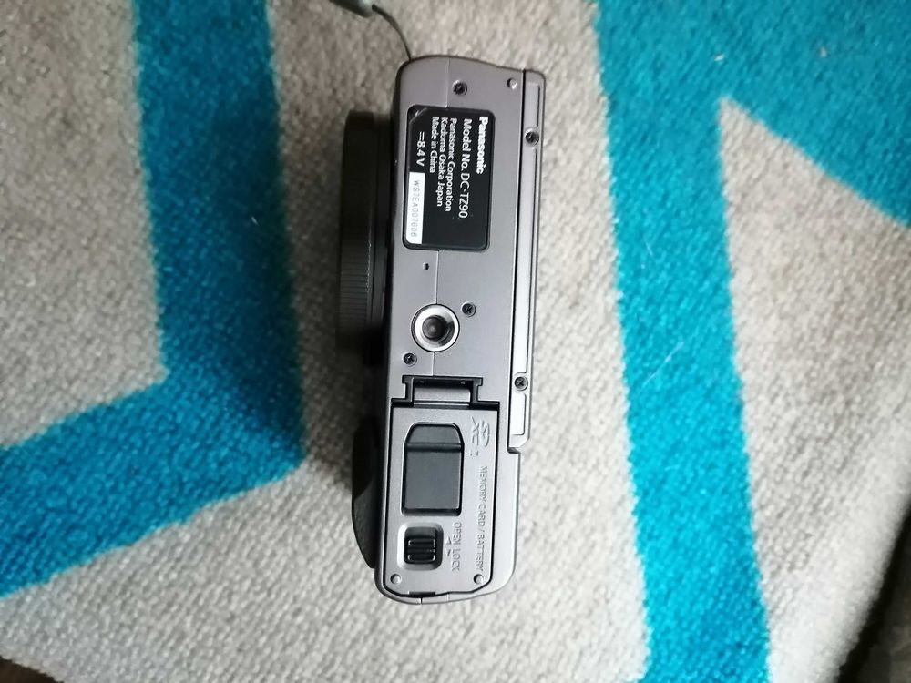 appareil photo de marque Panasonic Lumix DC90 4K 410 St Marsault (79)