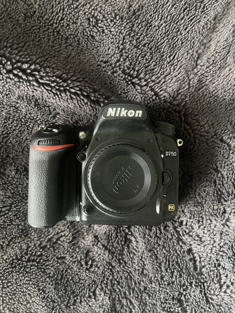 appareil photo Nikon D750 600 Annecy (74)