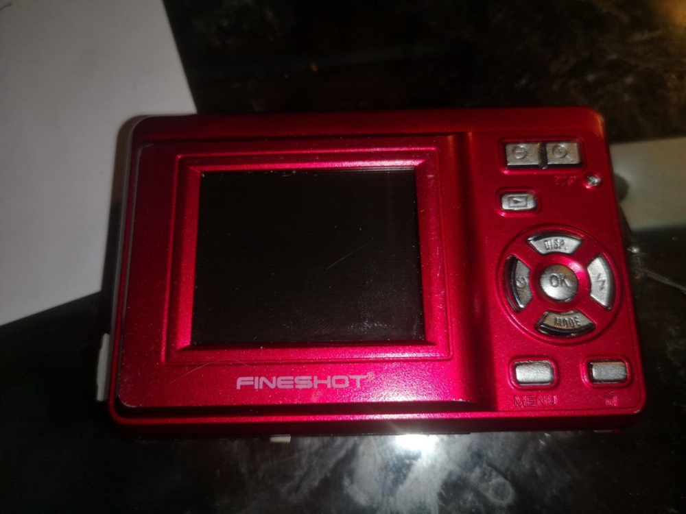 Appareil photo num�rique AKOR FINESHOT DC320 40 Versailles (78)