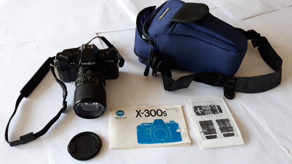 Appareil photo reflex Minolta X 300 S 85 Hurigny (71)
