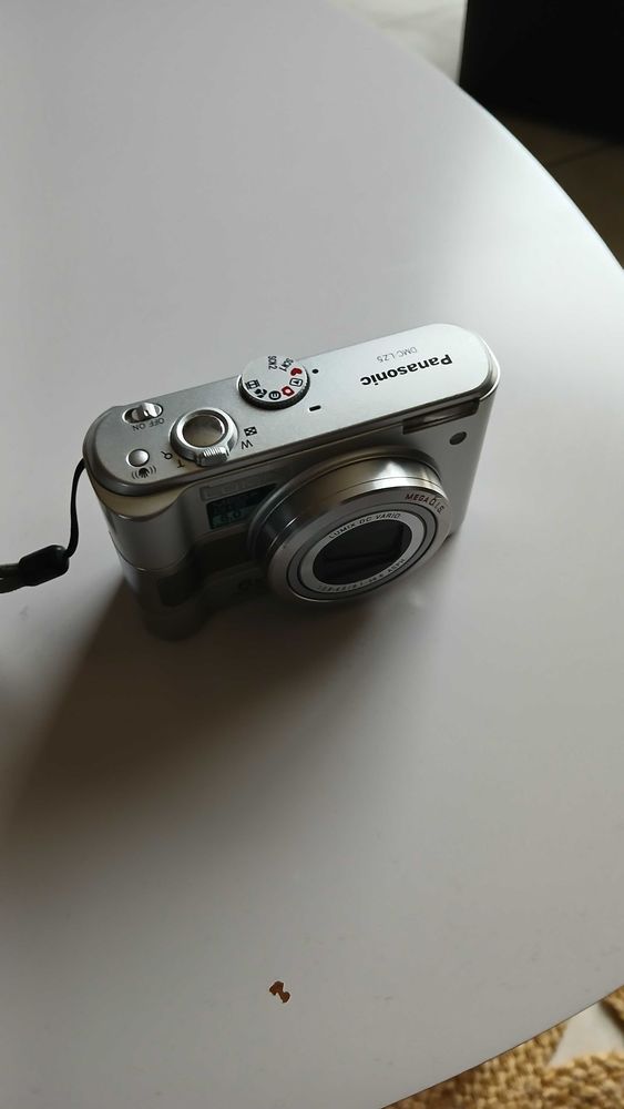 appareil photo 50 Saint-Georges-de-Montaigu (85)