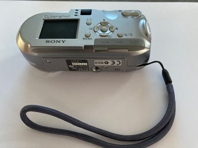 
appareil photos CYBER SHOT
80 Saint-Martin-d'Uriage (38)