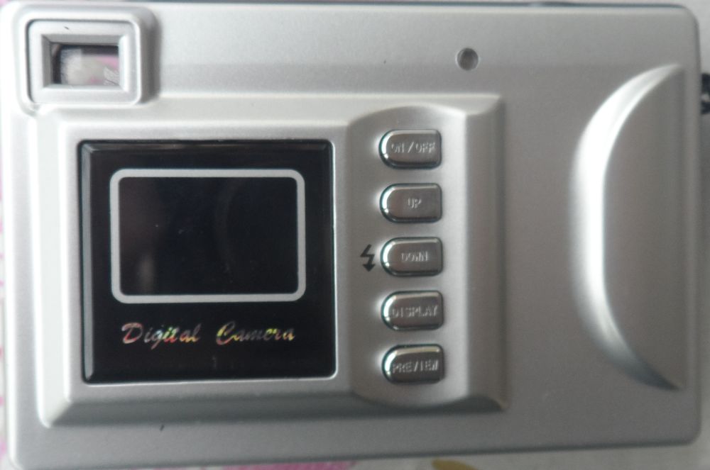 Appareil photos digital camera
4.0M Pixels TDC-202Q
neuf 10 Castries (34)