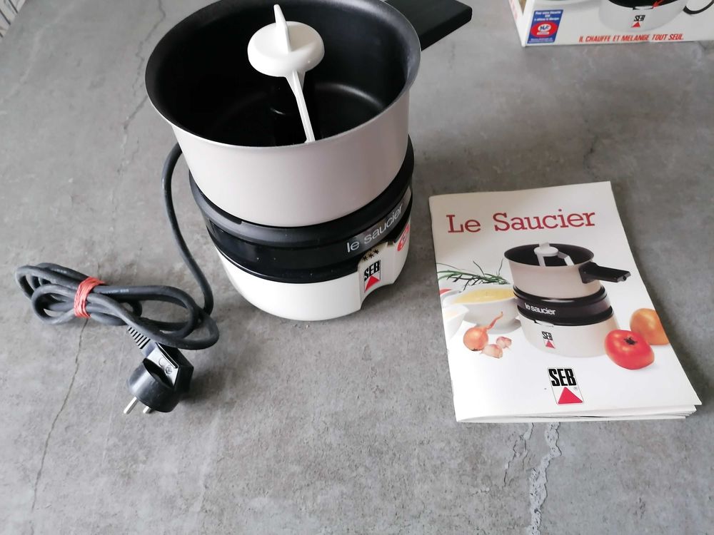 3 appareils �lectrom�nagers. Saucier, chauffe plat et couteau �lectrique. 25 Le Mans (72)