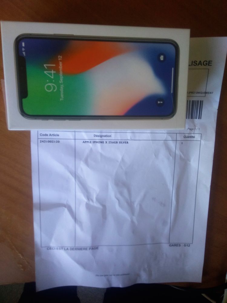 Apple IPHONE X 256GB SILVER NEUF SOUS BLISTER 895 Aix-en-Provence (13)