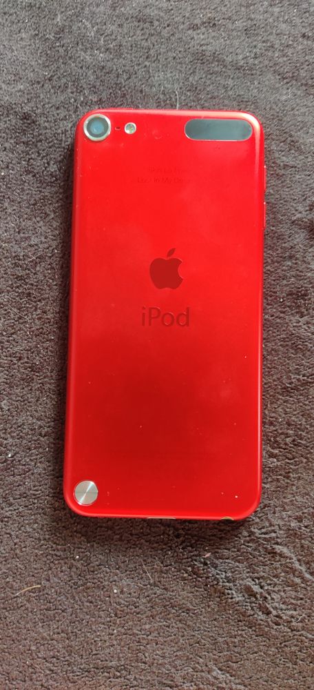 APPLE Ipod touch Red product 64 GO 150 Paris 19 (75)