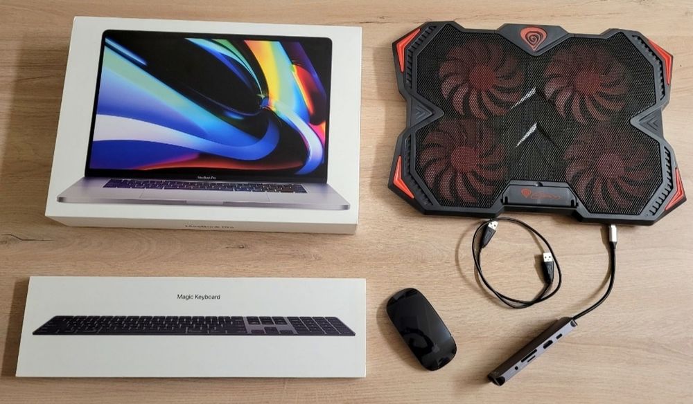 Apple MacBook Pro 16 i9 64GB SSD 2TB Ati 5500 8GB 0 Venisey (70)