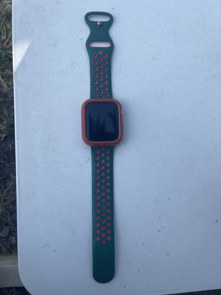 Apple Watch s�rie 4 180 Frouard (54)