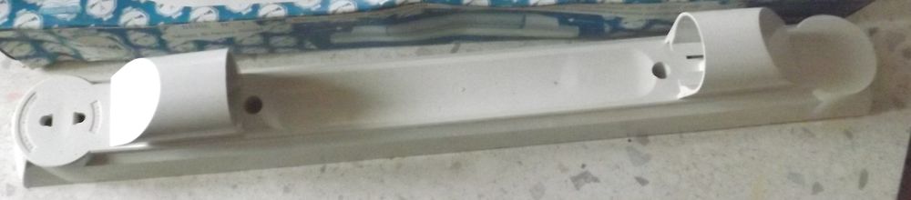 Applique Linolite Sarlam pour Salle de Bains Cl:2 30 �tr�chy (91)