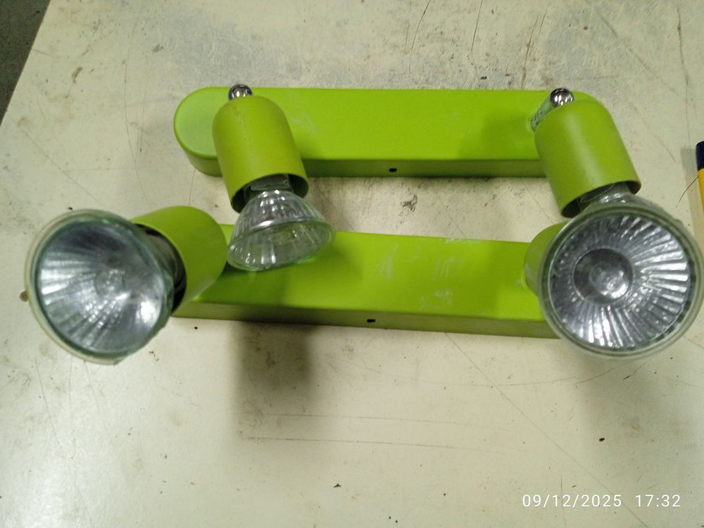 Applique verte anis 10 Trucy-l'Orgueilleux (58)