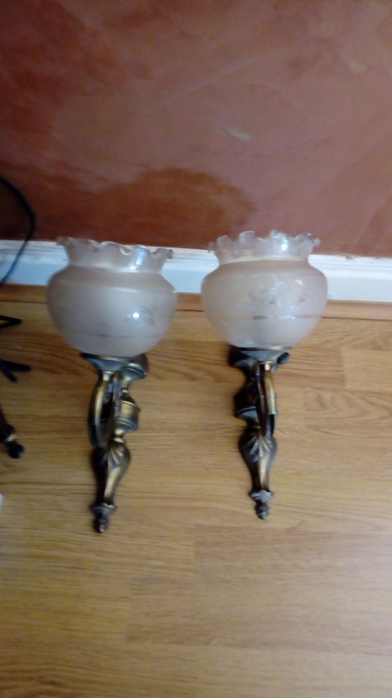 APPLIQUES MURALES 0 Firminy (42)