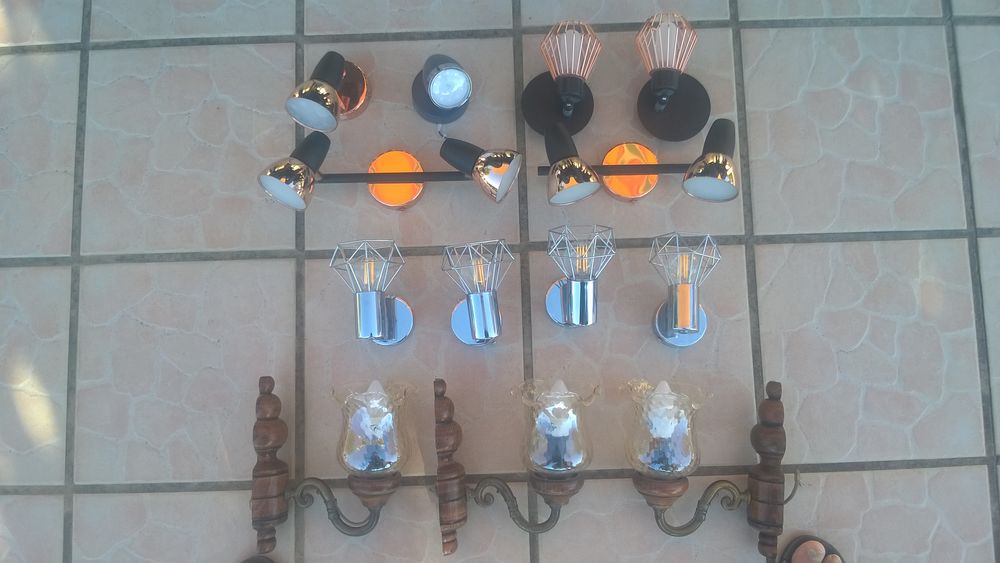 lot d'appliques murales 0 Saint-Jean-en-Royans (26)