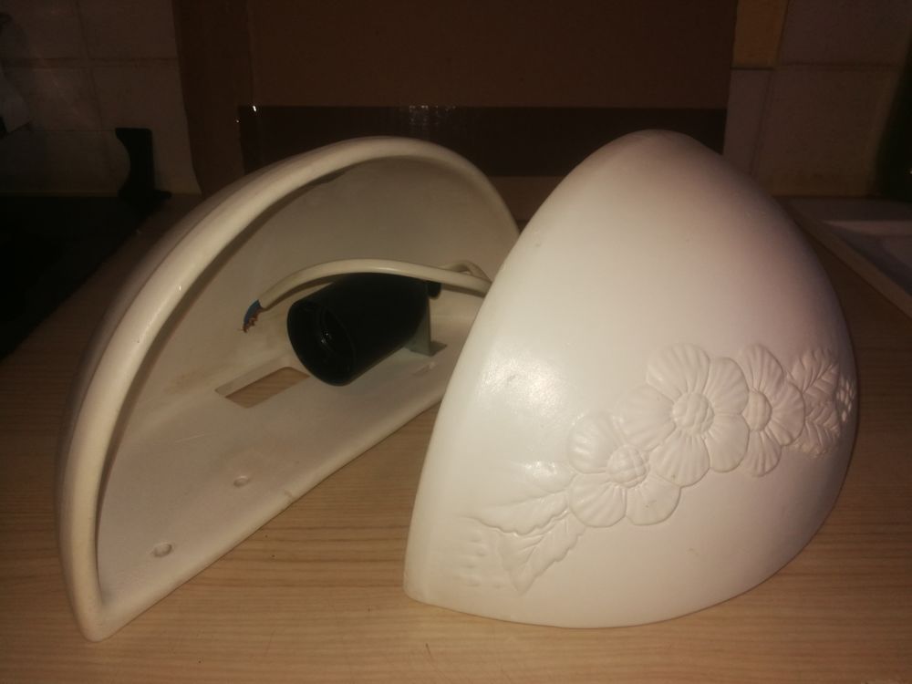 2 appliques P�ralta 15 Le Creusot (71)