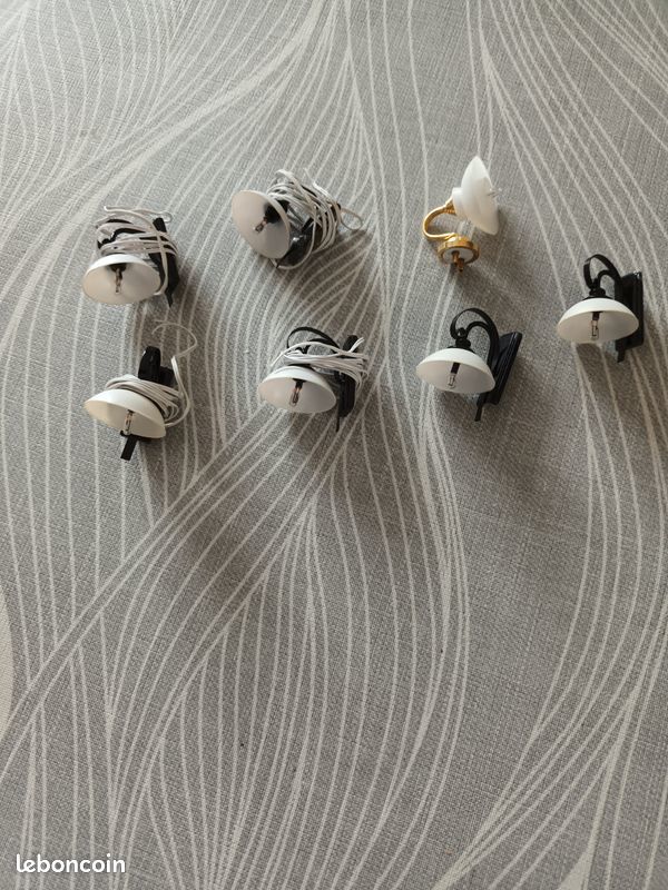 Lot de 7 appliques pour maison de poup�es �chelle 1/12�me 15 Romorantin-Lanthenay (41)