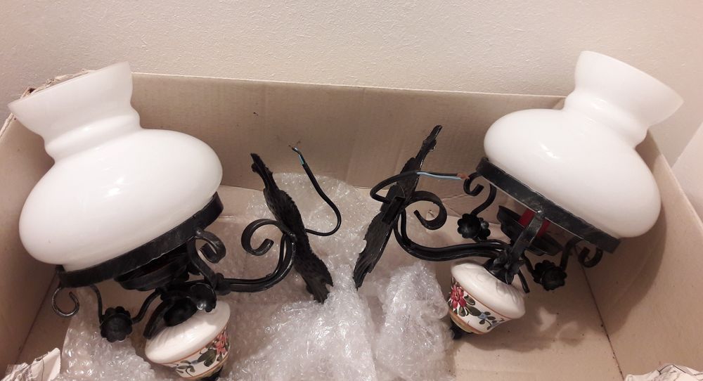 Lot de 2 appliques en tr�s bon �tat 10 Floing (08)