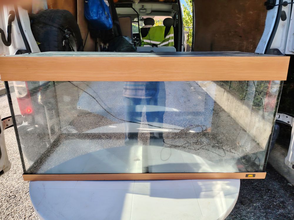 Aquarium 90 Laragne-Mont�glin (05)