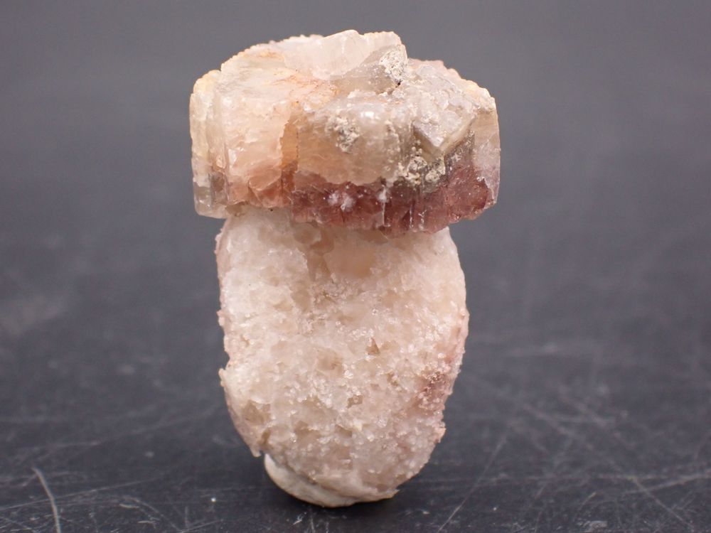 Aragonite , Bastennes , Landes , France 13gr 33 x 21 x 17 mm 24 Bertrichamps (54)