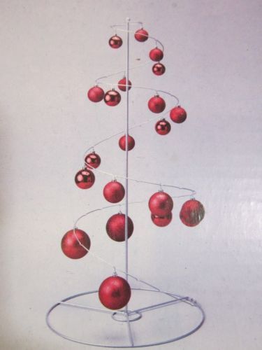 Arbre de Noel en spirale m�tallique pour mettre des boules 
25 Le Pecq (78)