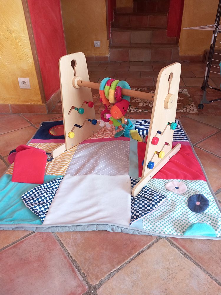 Arche d'activit� et tapis d'�veil OXYBUL 25 Ginasservis (83)