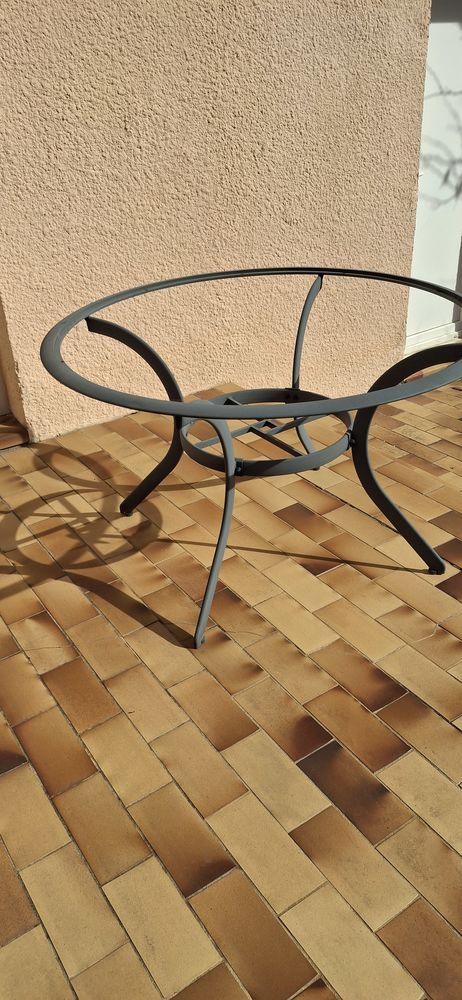 Armature de table (120cm de diam�tre) 20 Saint-Paul-les-Fonts (30)