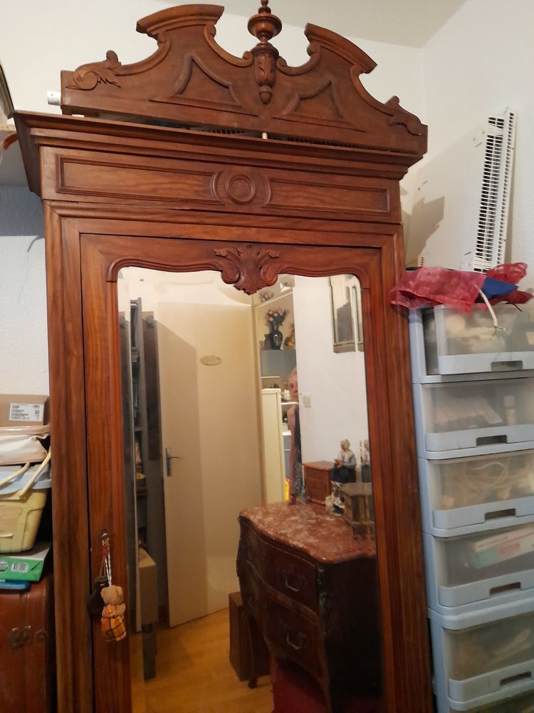 ARMOIR ANCIENNE 
80 Codognan (30)