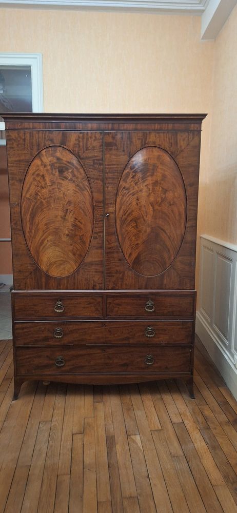 Armoire acajou flamm�e 50 Nancy (54)