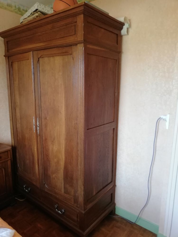 Armoire ancienne en bois de ch�ne 125x55x210 50 Condat-sur-Vienne (87)