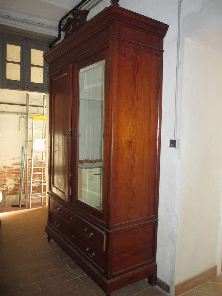 Armoire ancienne en bois 100 Tonnay-Charente (17)