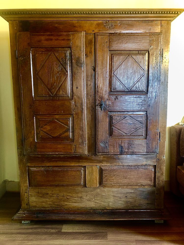Armoire ancienne d�but XVIII si�cle 3500 Saint-Amarin (68)