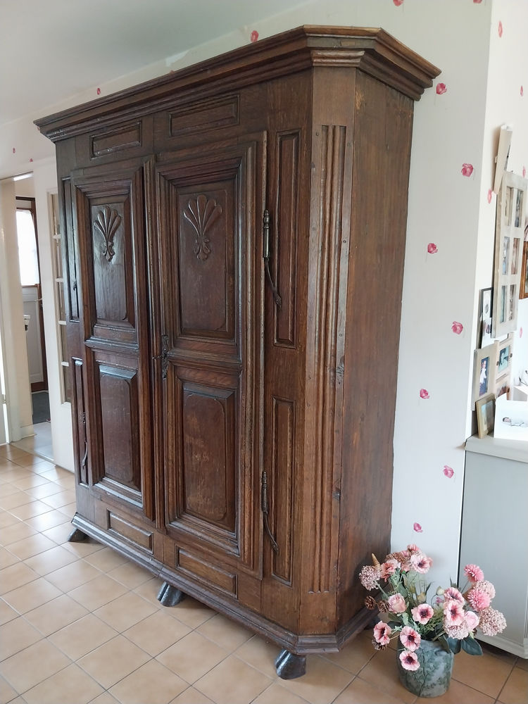 armoire ancienne 
meuble antiquaire. 190 Marcq-en-Bar�ul (59)