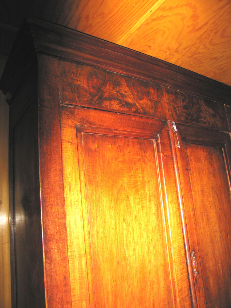 Armoire ancienne 250 Saint-Bernard (38)