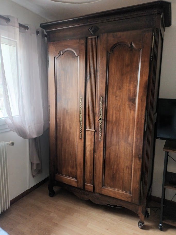 ARMOIRE ANCIENNE 150 Tremblay-en-France (93)